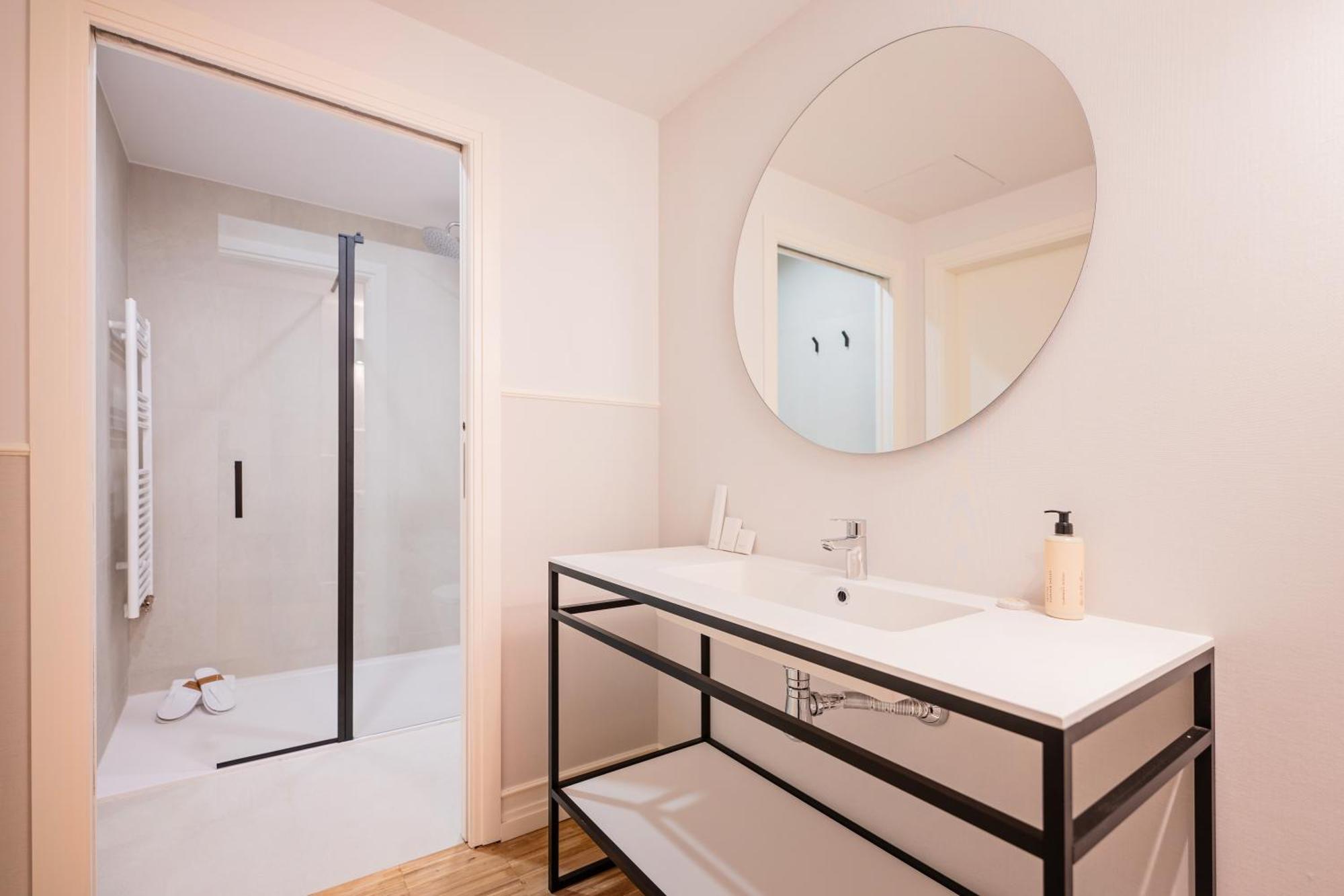 Sweett - Gran Via Apartment Barcelona Bagian luar foto